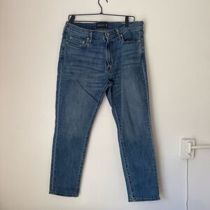 Abercrombie & Fitch Men's Midwash Athletic Skinny Jeans 34X30